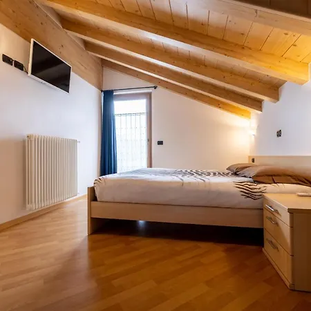 Gioia Apartment *